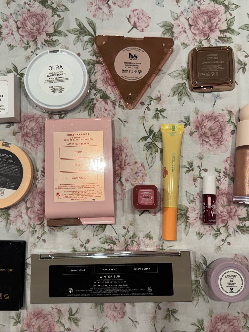 Makeup Bundle - Blush, Highlighter, Bronzer - Picture 2 of 3